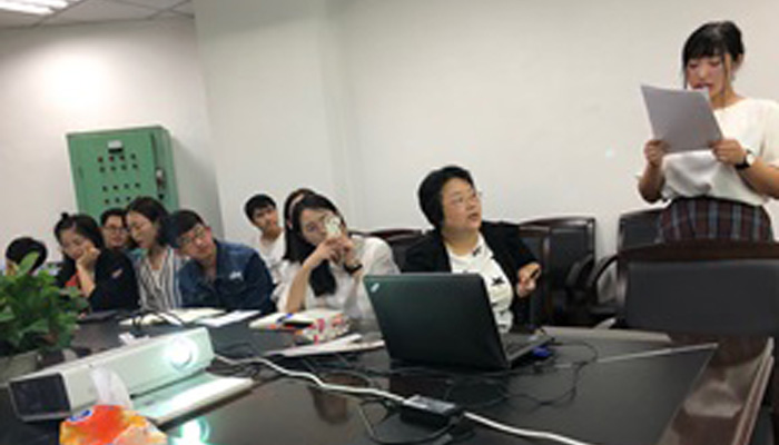 中国研修で中国四川省の成都近郊の農村と西南交通大学を訪問