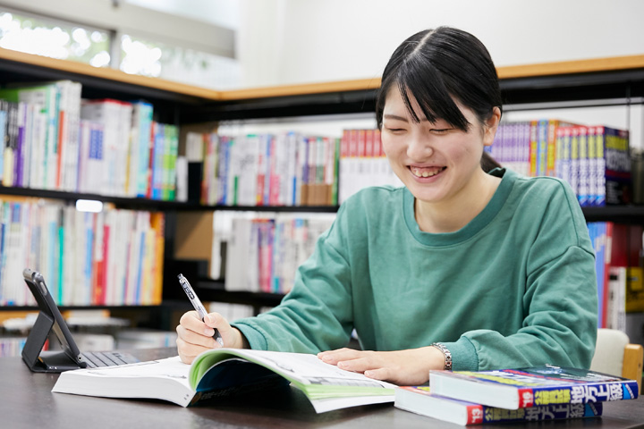 岡野みゆきさん勉強風景