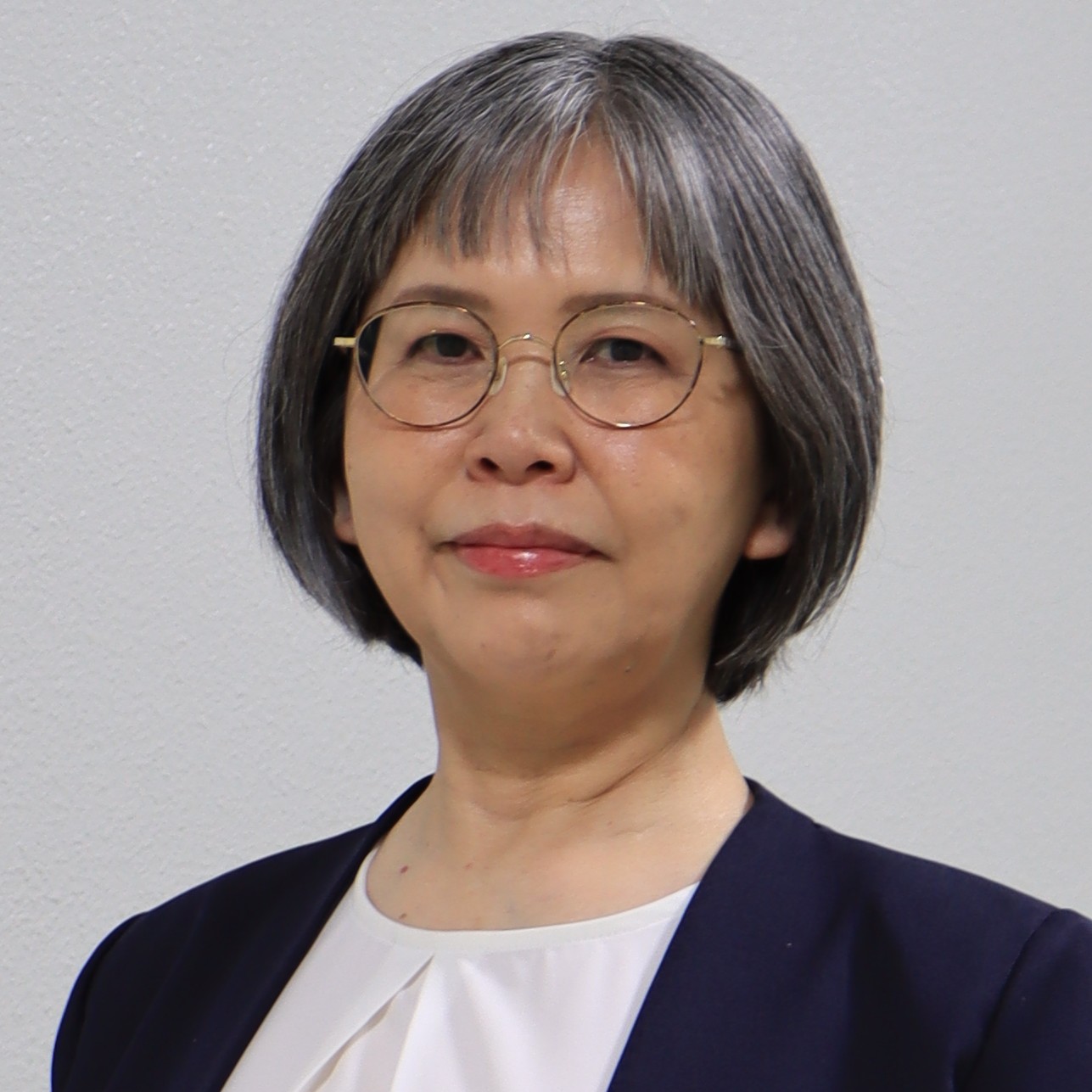 西木 貴美子　教授